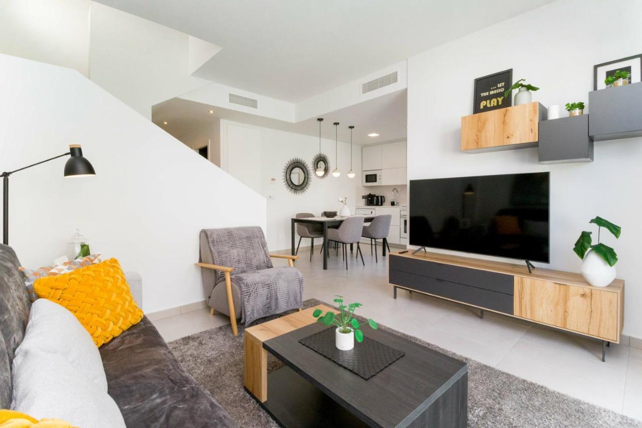 High Tech Villa Navia Spanien Orihuela Exterior photo